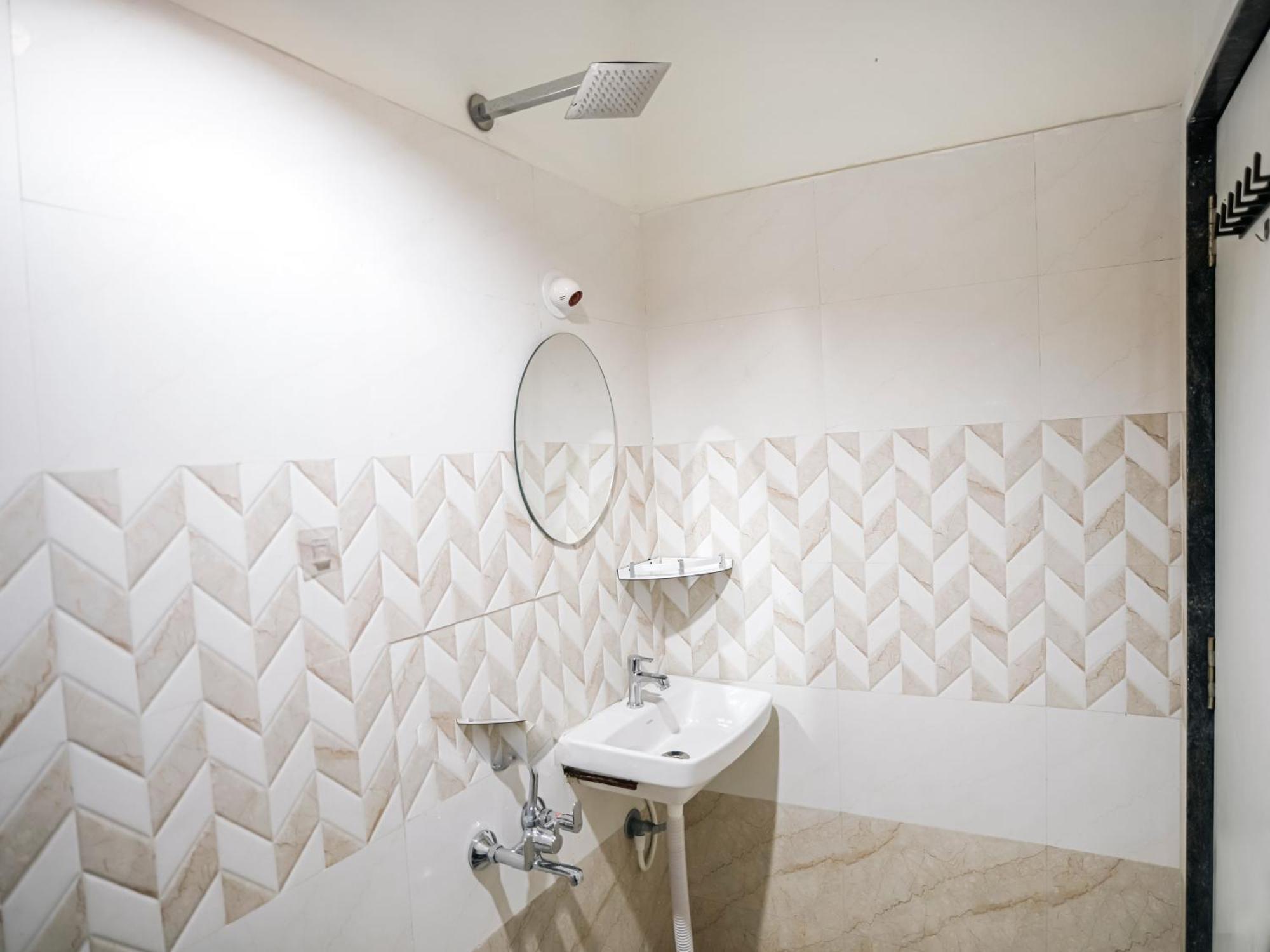 Hotel Euphoria Airport Zone Hyderabad Exterior foto