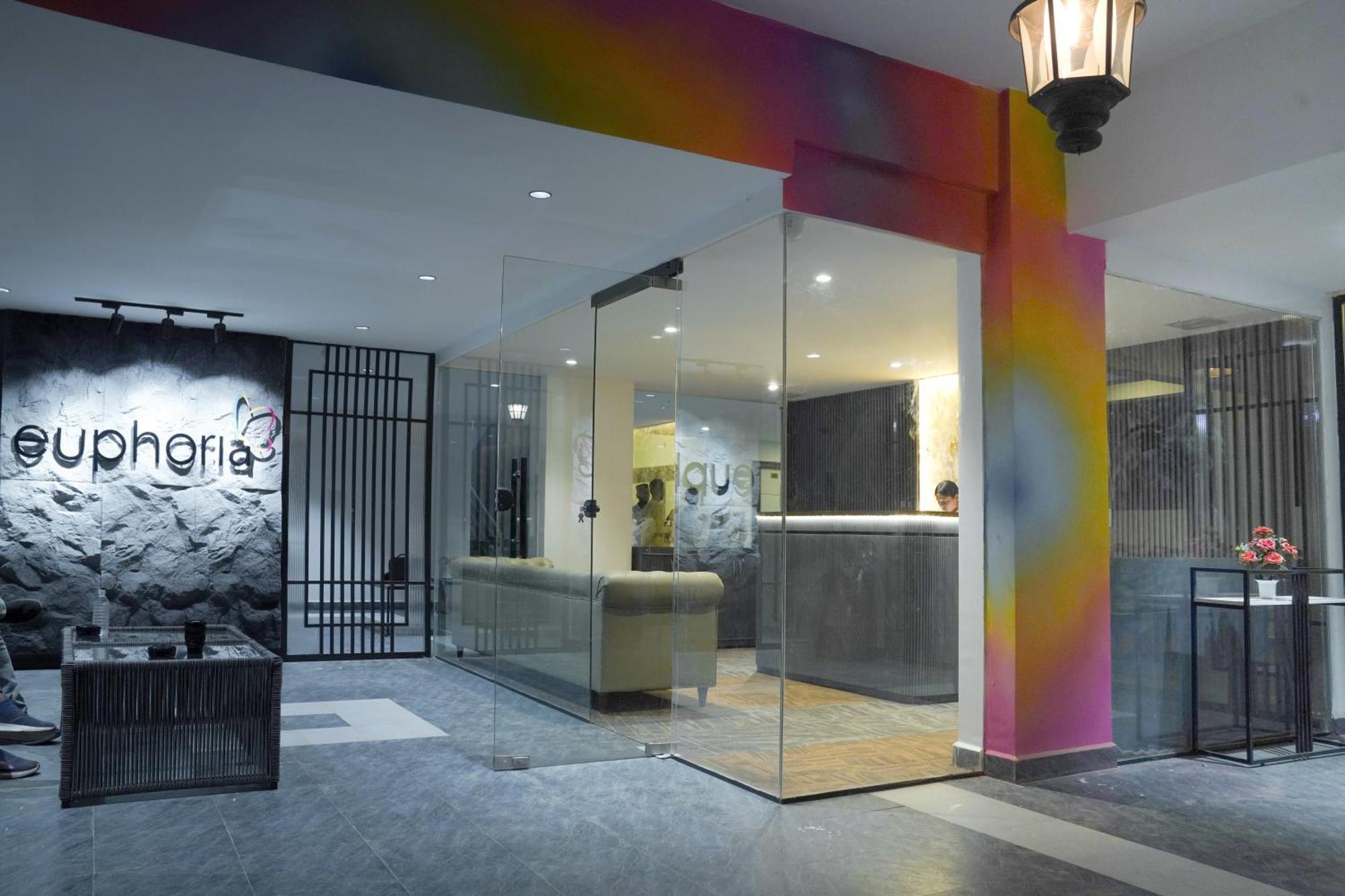 Hotel Euphoria Airport Zone Hyderabad Exterior foto